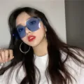 Modische Oversize rahmenlose blaue Sonnenbrille für Damen, stylische Streetwear Brille. - Quadratische Monoblock-Brille in Hellblau