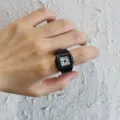 Vintage quadratische Quarz-Ringuhr für Damen und Herren, einzigartiges Fingeruhren-Design. - Retro-Quadrat Gunmetal-Schwarz