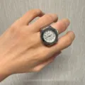 Retro achteckiger Ringuhren, kreativer Quarz Finger Schmuck für Damen und Herren Mode Accessoire. - 8-Schrauben - Silber-weißes Zifferblatt