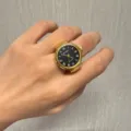 Vintage goldfarbene Quarz Ring Uhr mit schwarzem Zifferblatt roemischen Ziffern Modeschmuck - Römische Ziffern in Gold mit schwarzem Zifferblatt