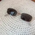 Vintage schmale Metall Sonnenbrille quadratisch für Damen und Herren retro UV Schutz. - Rechteckige Box / Schwarz