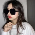 Oversized square sunglasses for women, retro fashion black sun glasses for street style. - Black