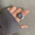Vintage Quarz Uhr Ring für Damen und Herren, trendiger kreativer Finger Schmuck. - Gestreiftes lila Zifferblatt - Runde Uhr mit elastischem Ring