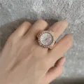 Modischer roségoldener Strass Quarz Finger Uhrenring für Damen und Herren Accessoires. - Champagnerfarbene runde Chronographen-Uhren