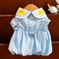 Grazioso vestito per cani e gatti primavera estate traspirante a quadri blu con ricamo. - XS (Peso consigliato 0,5-1,5 kg) / Blu Bondi