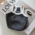 Grijs geribbeld hondentanktop met witte bies en mooie borduurwerk voor kleine honden in de zomer - S (Aanbevolen gewicht 1,5-2,5 kg) / Zwart Hemdje