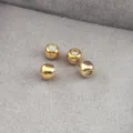 Embouts de boucles d'oreilles boule en laiton plaqué or 5mm avec insert silicone - Sphère / Or 18 carats