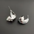 Boucles d'oreilles torsadées en métal argenté, design multi-brins pour femmes chic. - Argent 2