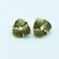 Boucles d'oreilles puces géométriques émaillées vertes, bijoux de mode style minimaliste. - Vert