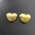 Boucles d'oreilles cœur côtelé or chunky géométriques clous bijoux mode femme chic - Style plissé en forme de cœur stéréo / Or 2