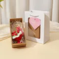 Gehäkelter Blumenstrauß Schlüsselanhänger Geschenkset mit roter Wolle in Schachtel - Erfolg Bei Prüfungen (Geschenkbox-Set) / Rot