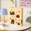 Süße schwarze Katze Papiertragetasche Geschenktüte im Ins-Stil große Verpackung für Party - Kätzchen mit Apfel / L
