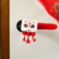 Roter gestrickter Löwe Türgriff Abdeckung festliche Neujahrs Dekoration hängender Anhänger - Löwentanz Segen Quasten Stil