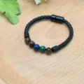 Bracciale in pelle intrecciata nera con chiusura magnetica e perle in pietra dettaglio. - Multicolore (XL0931-1)