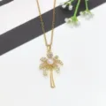 Collana con pendente a palma dorata con zirconi pavé e perla gioiello elegante e chic - Palma Dorata (XL2607-150)