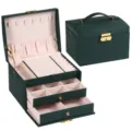 Portagioie multistrato verde scuro con interno rosa, custodia di stoccaggio portatile anelli. - Scatola Multistrato con Manico (XL0420-1) / Verde