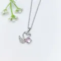 Collana con cigno color argento con zircone rosa scintillante e catena delicata ed elegante. - Stile Doppio Cigno con Pietra Rosa (XL1944-24)