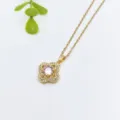 Elegante collana in acciaio inossidabile dorato con ciondolo a fiore in zircone rosa brillante. - Stile Quadrifoglio (XL1200-078) / Oro (XL1200-078)