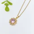 Collana con ciondolo a fiore in cristallo rosa in acciaio inossidabile, strass scintillanti. - Oro (XL1200-080)