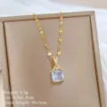 Collana con ciondolo in zircone quadrato in acciaio inossidabile da donna elegante. - Stile Grande Zirconia a Forma di Goccia d'Acqua (XL2606-855)