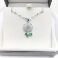 Collana con ciondolo a margherita in zircone elegante catenella per clavicola da donna gioielli - Stile Argento Bianco (XL1470-59)