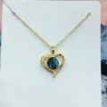 Collana con ciondolo a cuore placcato in oro con pietra galassia blu e dettagli in cristallo. - Stile a Forma di Cuore (XL1470-145)