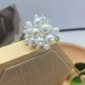 Anello di perle artigianale finto perla cluster elegante gioiello da donna accessorio chic - Stile Grappolo di Perle Bianco (XL2172-09)