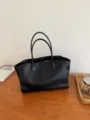 Black leather tote bag detailed view, large capacity minimalist shoulder bag for women - 17-Inch Smooth Black