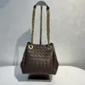 Sac seau en cuir tressé marron foncé avec bandoulière chaîne épaisse sac à main tendance - Café