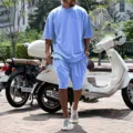 Herren Sommer Freizeit einfarbig Rundhalsausschnitt Kurzarm T-Shirt und Shorts Set hellblau - M / Oberteil und Unterteil / Hellblau