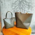 Geometrische Falt-Ledertasche Shopper, große Kapazität Pendler Handtasche und Schultertasche. - Klein: 25*10*21 / Khakigrün