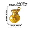 Nahaufnahme von 3D Gold Glücksbeutel Anhänger mit Größen- und Gewichtsangaben. - Goldener Geldbeutel-Stil (B383-G)