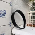 Cerchietto per capelli nero largo e lucido da donna, elegante accessorio per acconciatura. - Cerchietto Largo con Denti Antiscivolo / Nero
