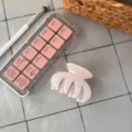 Französische elegante kleine 4-Zahn Haarkralle, süße rosa transparente Haarklammer Detailansicht. - Vier-Zahn Unregelmäßige Kralle / Gelee Weiß
