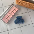 Französische elegante blaue kleine Haarklammer Vier Zahn Hai Clip stilvolles Haaraccessoire Detail - Vier-Zahn Unregelmäßige Kralle / Dunstblau
