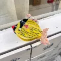 Lindo pinza de pelo de acetato con diseño de pez, accesorio de cabello colorido. - Pinza Pez Amarillo Cola Rosa