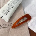 Chic pince à cheveux écaille de tortue, élégant accessoire de coiffure creux pour femmes et filles. - Pince Latérale Étiquette Dorée Transparente / Brun Caramel