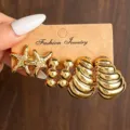 Goldfarbenes Metall Ohrring Set, minimalistisches Retro Seestern und Muschel Design Damen. - Gold Gewinde Seestern Set