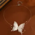 Elegante collana girocollo con ciondolo farfalla in organza filo trasparente moda donna - Bianco avorio