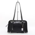 Borsa a spalla da donna in vera pelle sottobraccio shopper nera classica con fibbia in metallo - Nero