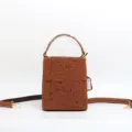 Borsa a secchiello vintage in pelle marrone goffrata con manico e tracolla per donna stile. - Marrone