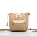 Zaino borsa a tracolla in vera pelle, elegante borsa a mano di grande capienza per donna. - Marrone