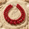 Collana statement con perline di resina rossa a doppio strato moda estate spiaggia donna. - Rosso