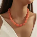 Collar bohemio de cuentas irregulares anaranjadas artesanal mujer variante, joya elegante. - Naranja