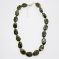 Collar de cuentas irregular verde bohemio para mujeres joyería de moda hecha a mano - Verde Ejército Sólido