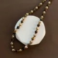 Elegante Tigerauge Perlen Halskette Detail, retro Maillard Stil Schlüsselbein Kette. - Metall Runde Perlen Tigerauge Schlüsselbeinkette (07-J22)