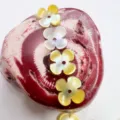 Yellow and white mother-of-pearl four-petal flower shell beads for DIY jewelry making. - Yellow Disc Shell Four-Petal Bowl Flower / 10mm