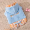 Blauwe fleece huisdier hoodie met oranje ruitjesrand en schattige strik voor warme katten. - Blauwe patchwork ruit [nieuw model 2025]