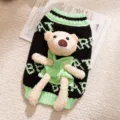 Süßer Haustier Hund Katze Strickpullover Winter warme Kleidung mit 3D Plüschbär Design Mode - S (Empfohlenes Gewicht 1,5-2,5 kg) / Grün-schwarzer Bär Pullover (mit 3D-Puppe) / Grünschwarz