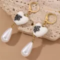Retro white ceramic heart faux pearl drop earrings with black pattern gold tone variant - Black Pattern-Heart Pendant (EZ5256heise)